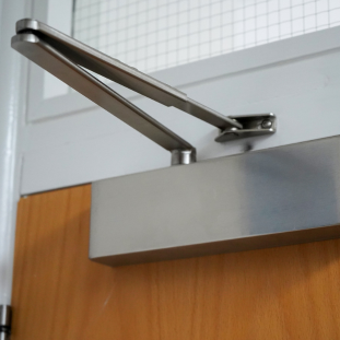 Door Close Section